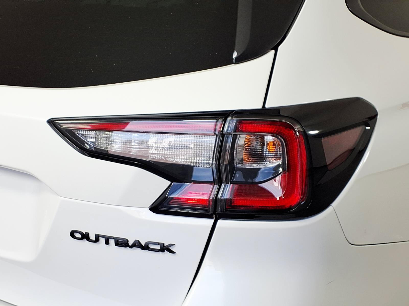 Used 2024 Subaru Outback Onyx Edition AWD/4WD image 5
