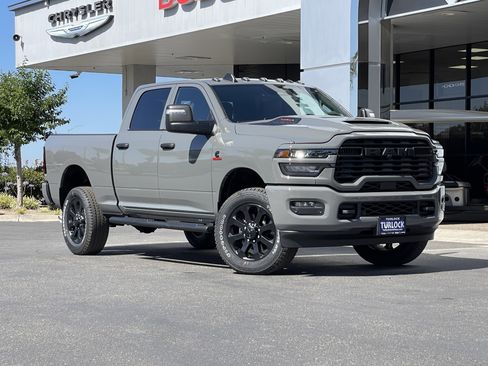 New 2026 RAM 2500 Tradesman AWD/4WD image 2