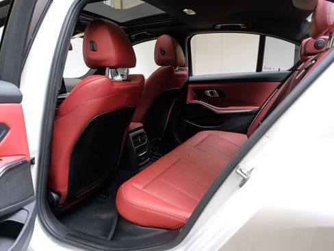 Used 2025 BMW 330i xDrive Sedan AWD/4WD image 41