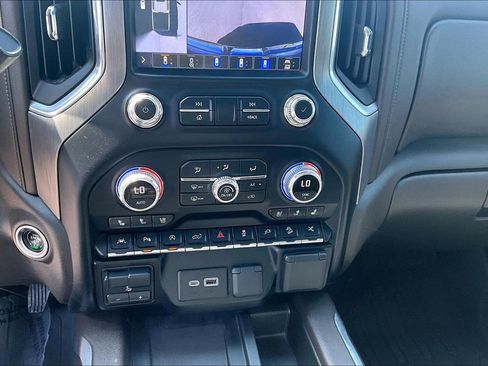 Used 2020 GMC Sierra 1500 Denali w/ Denali Ultimate Package AWD/4WD image 32