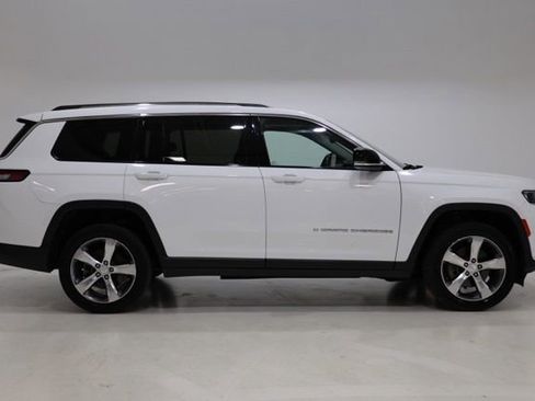 Used 2021 Jeep Grand Cherokee L Limited AWD/4WD image 9