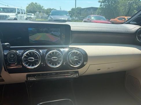 Used 2020 Mercedes-Benz CLA 250 4MATIC image 15