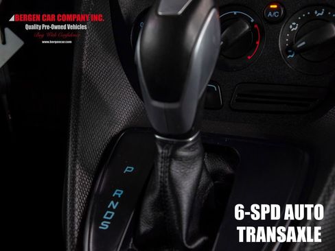 Used 2016 Ford Transit Connect XLT image 26