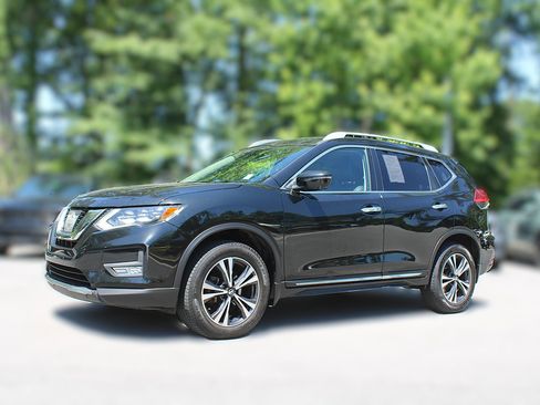 Used 2017 Nissan Rogue SL w/ SL Premium Package AWD/4WD image 3