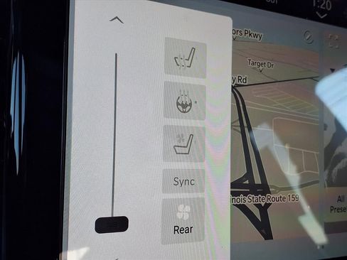 New 2026 Chrysler Pacifica Limited w/ Trailer Tow Group image 4