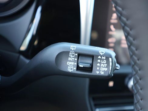 New 2026 Porsche Macan image 31