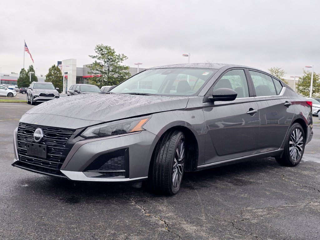 Used 2026 Nissan Altima 2.5 SV FWD image 9