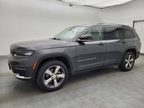 Used 2021 Jeep Grand Cherokee L Limited AWD/4WD image 2