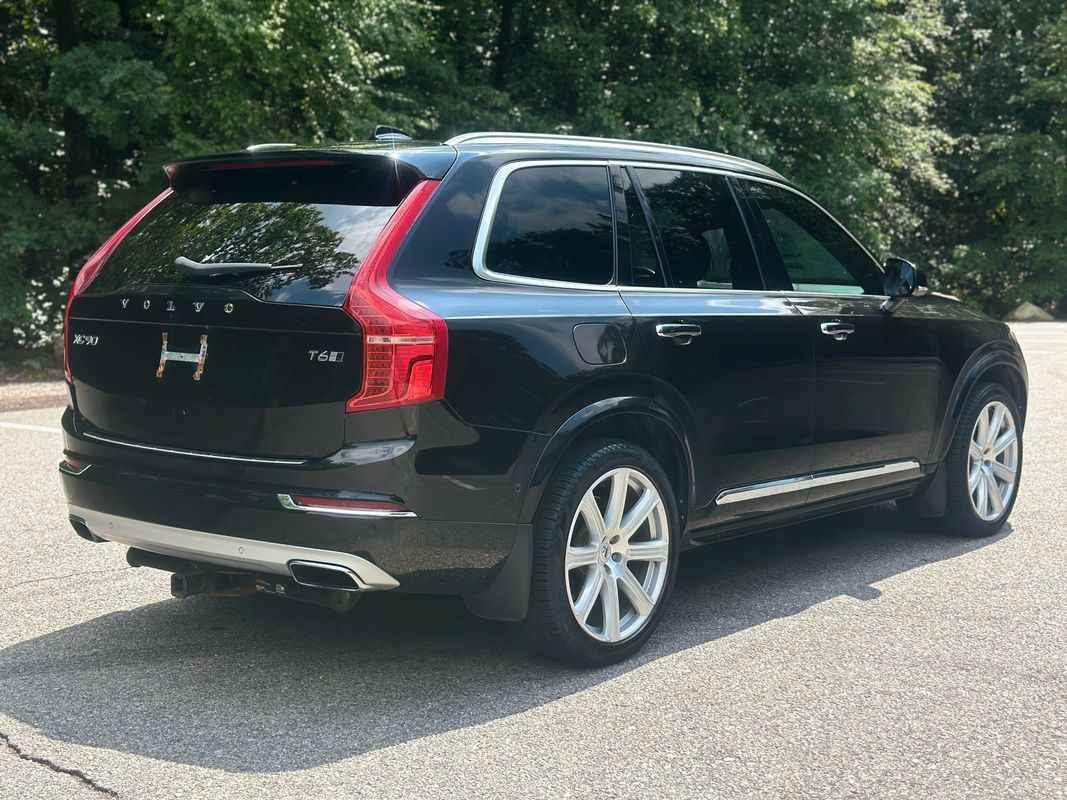 Used 2017 Volvo XC90 T6 Inscription w/ Vision Package AWD/4WD image 7