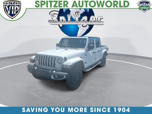 Used 2023 Jeep Gladiator Sport AWD/4WD image 4