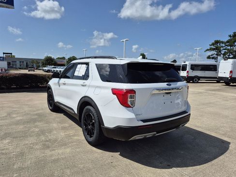 Certified 2020 Ford Explorer XLT w/ Equipment Group 202A RWD image 15