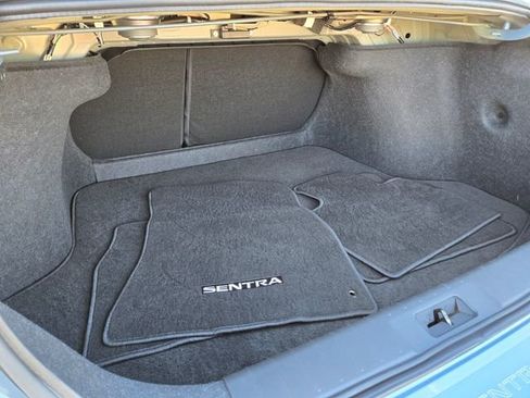 Used 2025 Nissan Sentra SR image 13