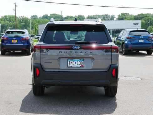 Used 2026 Subaru Outback Touring AWD/4WD image 6