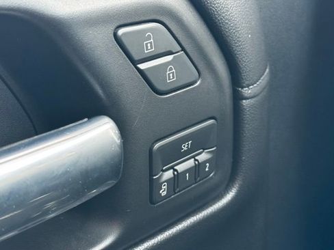 Used 2020 GMC Sierra 1500 SLT w/ SLT Convenience Package image 30