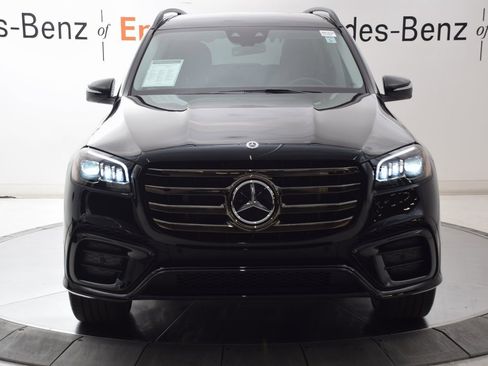 Used 2026 Mercedes-Benz GLS 450 4MATIC image 9