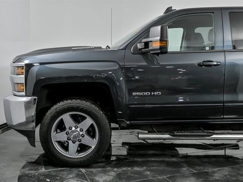 Used 2018 Chevrolet Silverado 2500 LT image 6