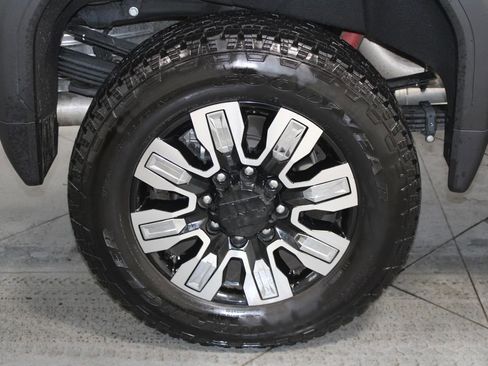 Used 2025 GMC Sierra 2500 Denali w/ Denali Reserve Package image 17