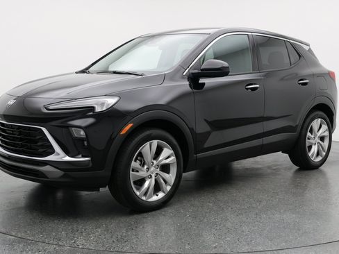 Used 2025 Buick Encore GX Preferred AWD/4WD image 3