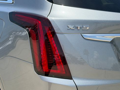 New 2026 Cadillac XT5 Premium Luxury w/ Driver Assist Package FWD image 9