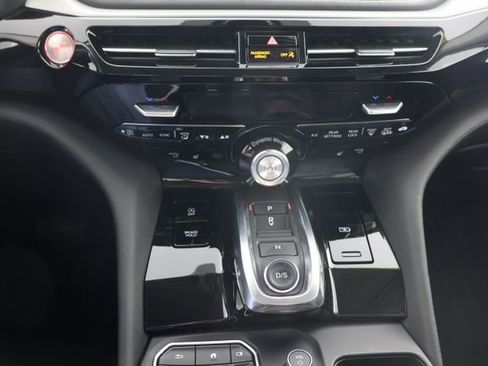 Used 2024 Acura MDX SH-AWD image 15