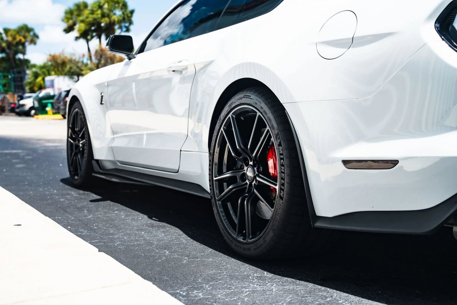 Used 2020 Ford Mustang Shelby GT500 w/ Technology Package RWD image 8