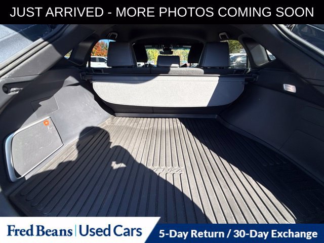 Used 2024 Toyota Venza XLE AWD/4WD image 8