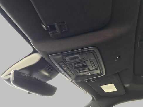 Used 2025 GMC Sierra 2500 AT4X image 16