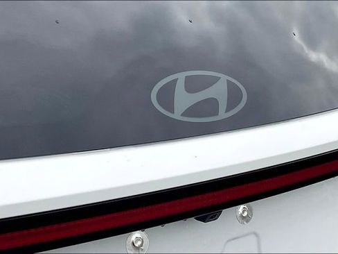 New 2025 Hyundai Tucson XRT image 17