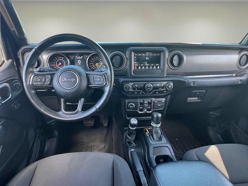 Used 2022 Jeep Gladiator Sport AWD/4WD image 13