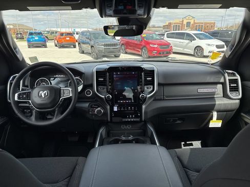 New 2026 RAM 1500 Big Horn AWD/4WD image 10