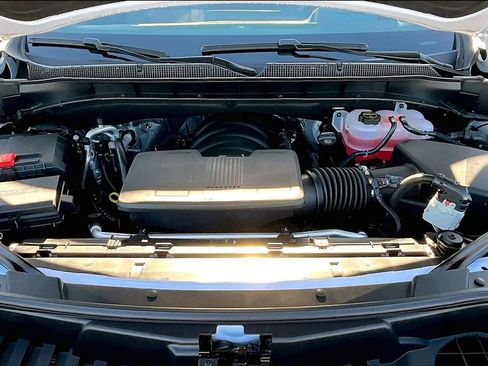 New 2026 Chevrolet Suburban High Country image 11