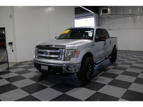 Used 2014 Ford F150 XLT w/ Equipment Group 302A Luxury image 15