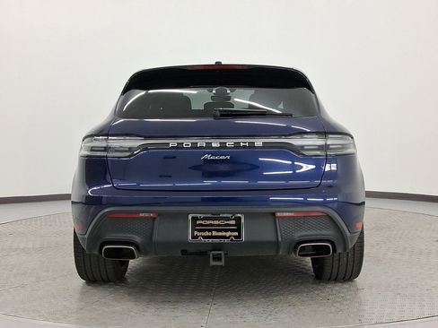 Used 2023 Porsche Macan image 10