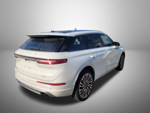 Used 2020 Lincoln Corsair Reserve w/ Equipment Group 202A AWD/4WD image 3