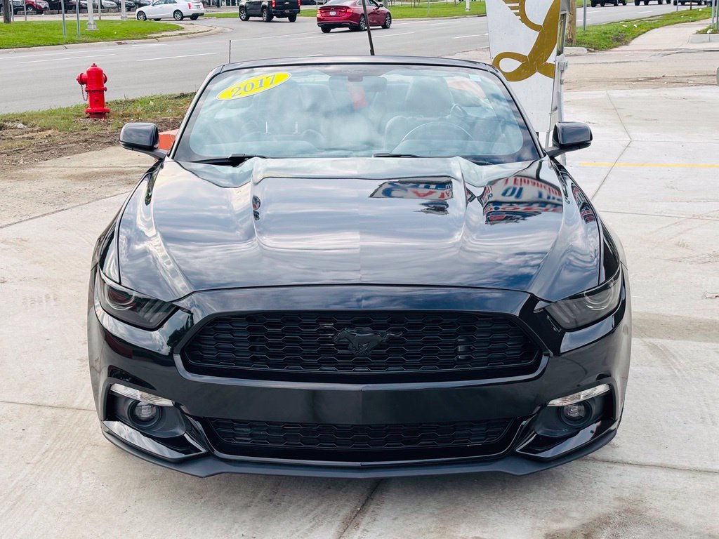 Used 2017 Ford Mustang GT Premium RWD image 18