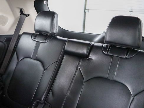 Used 2024 Honda Pilot Touring image 26