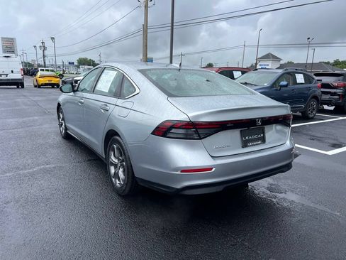 Used 2024 Honda Accord EX image 3