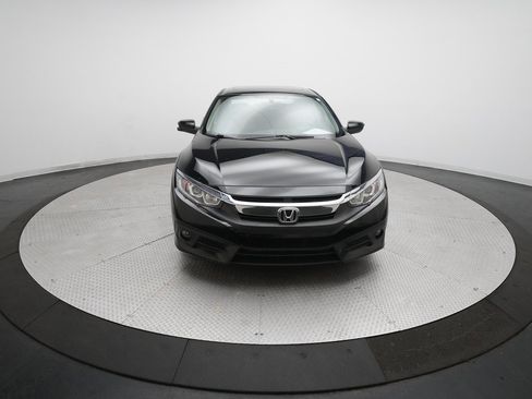 Used 2018 Honda Civic EX-T image 11