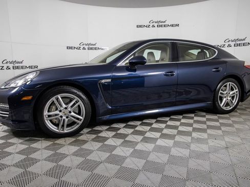 Used 2012 Porsche Panamera 4S image 9