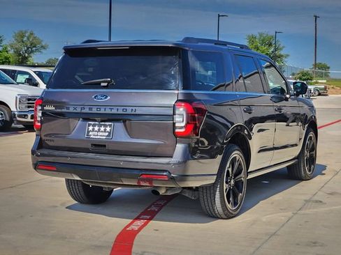 Used 2023 Ford Expedition Limited AWD/4WD image 8