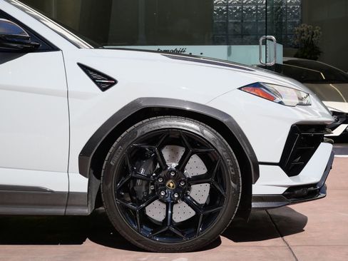 Used 2024 Lamborghini Urus Performante image 9