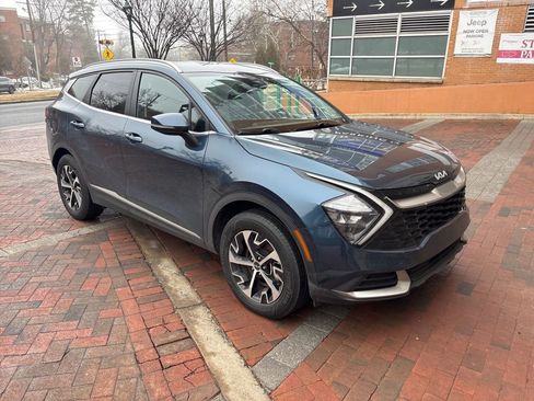 Certified 2023 Kia Sportage EX image 1