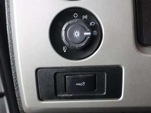 Used 2014 Ford F150 FX4 image 9