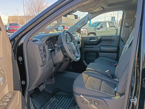 New 2026 Chevrolet Silverado 1500 Custom Trail Boss w/ Dark Appearance Package image 32