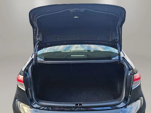 Used 2023 Toyota Corolla LE image 29