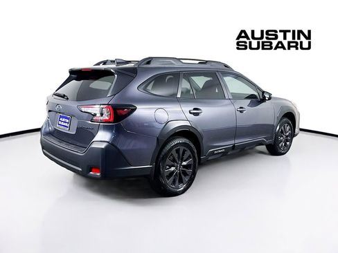 Used 2025 Subaru Outback Onyx Edition image 7