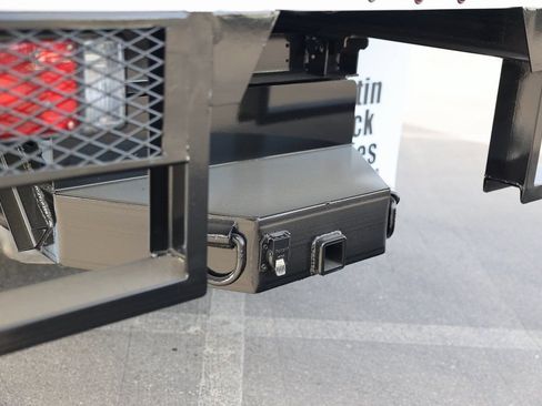 New 2024 Chevrolet Low Cab Forward RWD image 18
