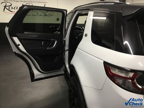 Used 2019 Land Rover Discovery Sport HSE image 28