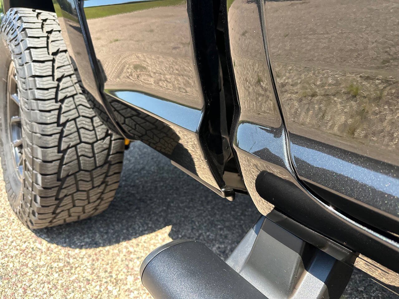Used 2018 RAM 2500 Laramie w/ Sport Appearance Group AWD/4WD image 34
