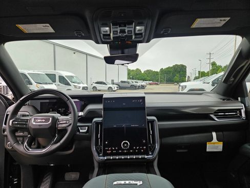 New 2026 GMC Yukon XL AT4 w/ AT4 Premium Plus Package AWD/4WD image 26